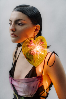 IZZY MORIARTY THOMPSON